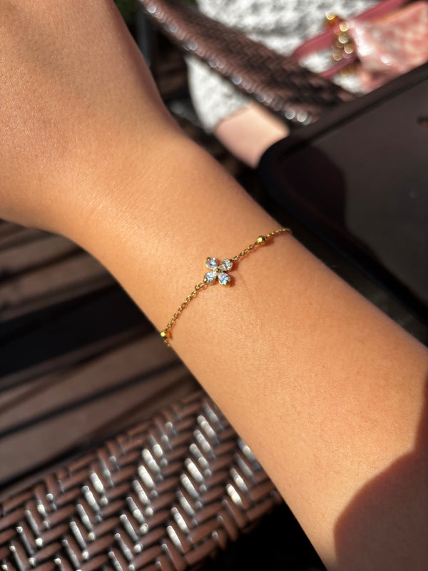 Crystal Clover Bracelet
